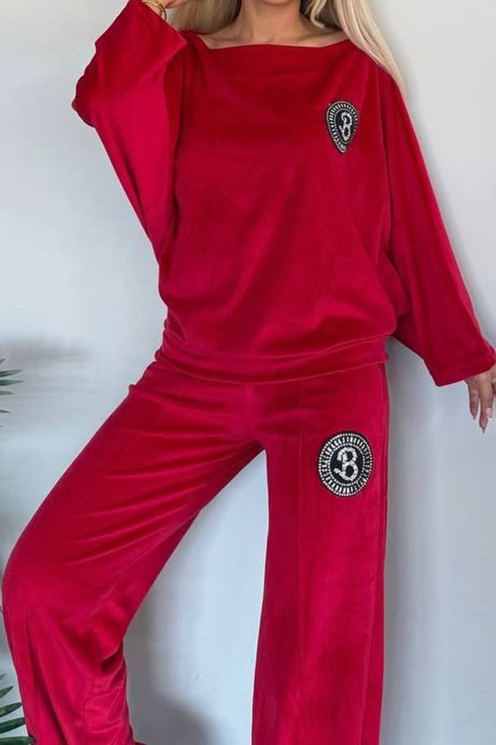 Conjunto de pantalón y blusa de manga larga con cuello barco en talla grande