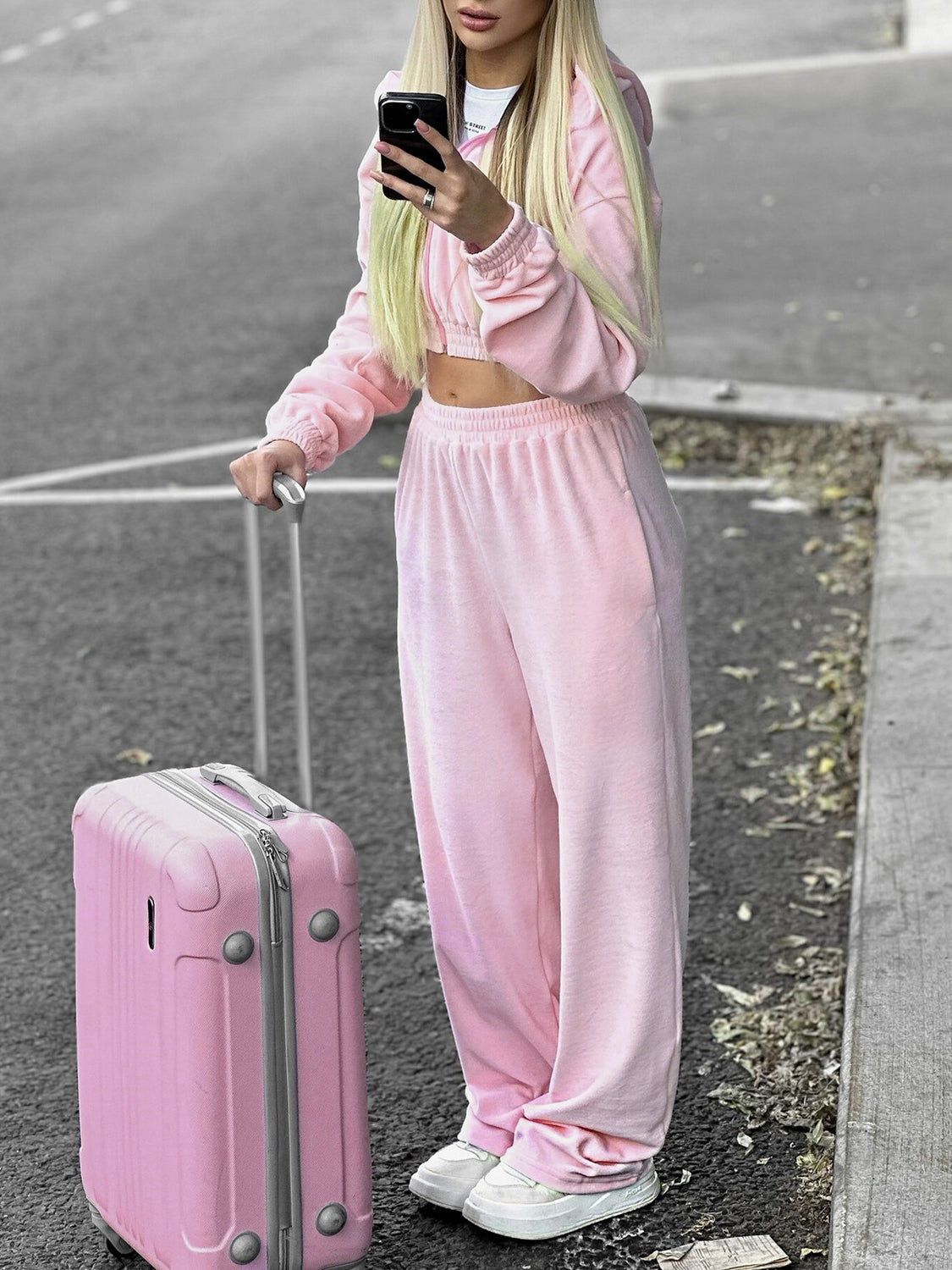 Ensemble sweat à capuche zippé et pantalon à poches