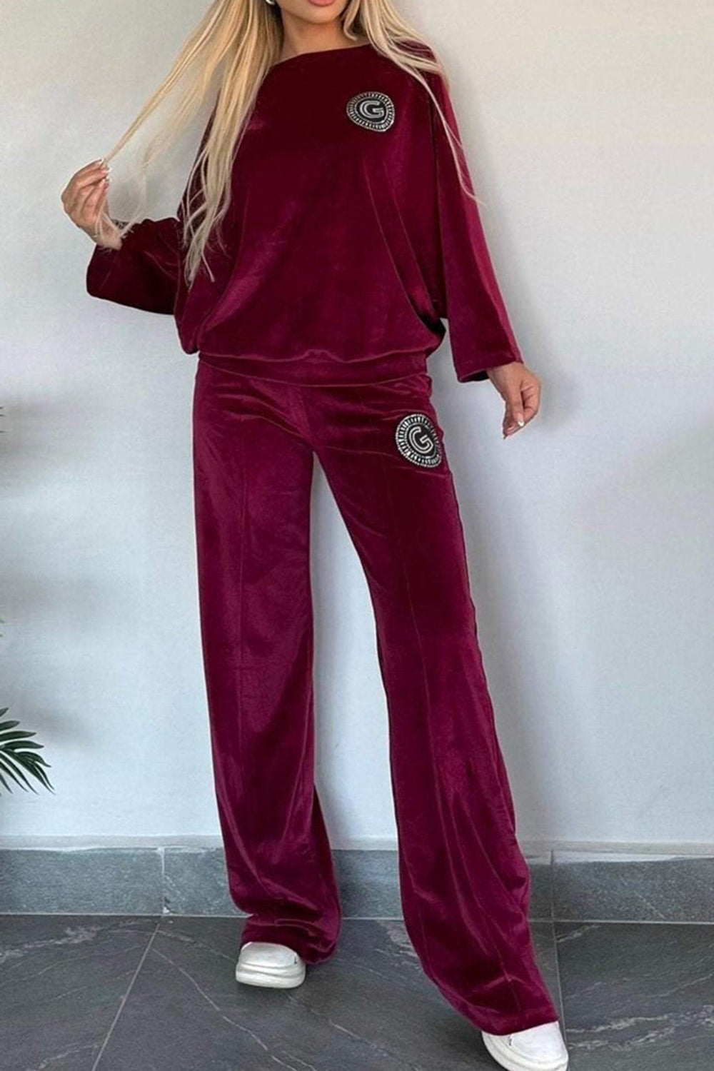 Conjunto de pantalón y blusa de manga larga con cuello barco en talla grande